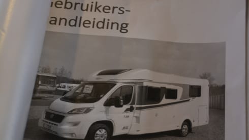 Carado T339 – ULTIMATE FREEDOM! Luxurious and complete camper with Queensbed and Luxurious interior