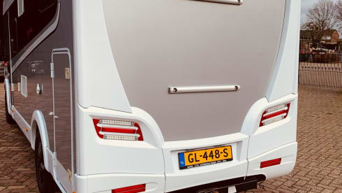 Globebus – 4p Dethleffs integrated from 2014