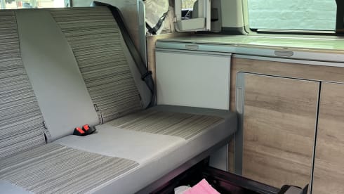 4p Volkswagen California  Coast campervan uit 2022 