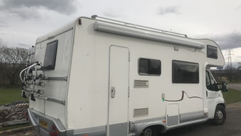 Big Bertha – Sea Newlife, Edinburgh (Fiat Ducato) sleeps upto 7, 5 is super comfortable