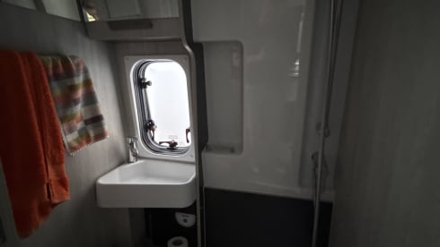 Livingston 2  – 2 berth Roller Team campervan  2025