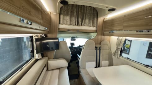 6 Berth 6 Belts - The Ultimate Family Camper 