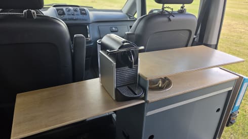 Blacky – Mercedes- Benz Vito Camper 5-Pers. "Blacky" | Automaat & Airco | Euro 5