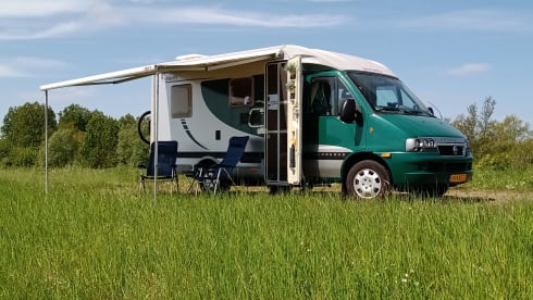 Compact Complete Camper