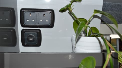 Klara – Autobus Peugeot 4 couchettes de 2018