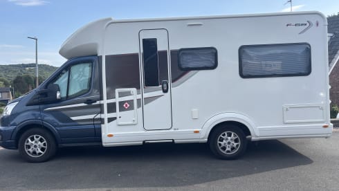 Sebby 2022 Luxury 2 berth Autotrail F68 