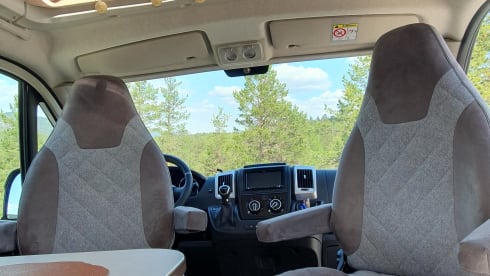 Snoopy – Carado fiat ducato 2021 4 persons automatic