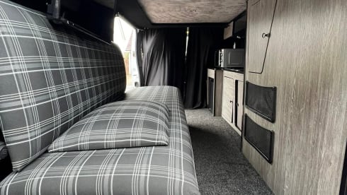 The Wee Hoose – The Wee Hoose – Vauxhall Vivaro LWB Campervan - 4 berth