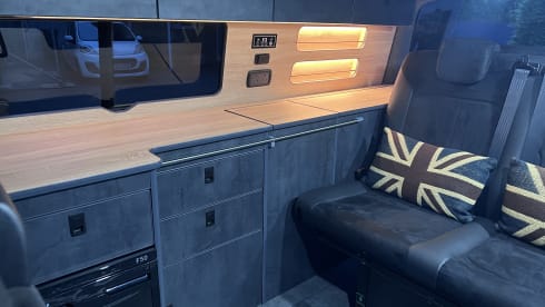 Loretto – 4 berth Volkswagen campervan from 2020