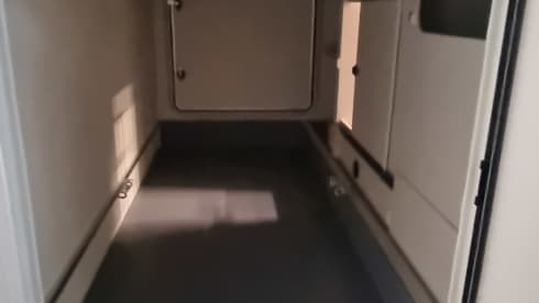 2026 NIEUW! – 🚐 LMC Geräumige, teilintegrierte Wohnung für 3 Personen