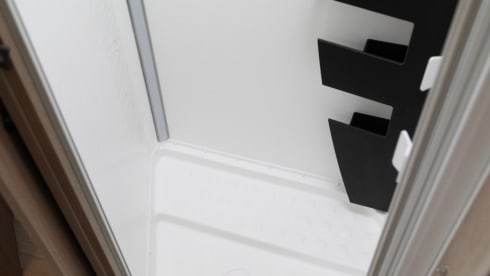 Nuovo di zecca, integrale di lusso a 4 posti dal 2024