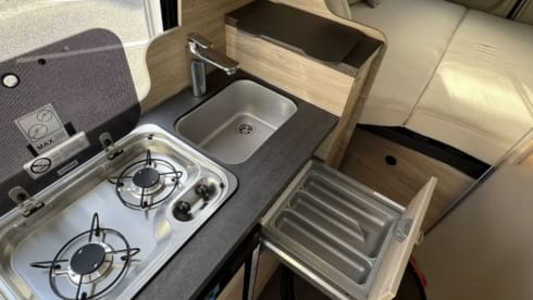 Knausi  – Vielseitig nutzbarer Camper für die ganze Familie 