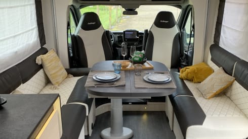 Mamzel on the road – 2p Challenger, ab 2026 teilintegriert