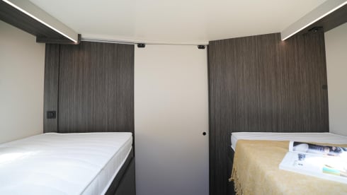 Brandneuer 5-Personen-McLouis 