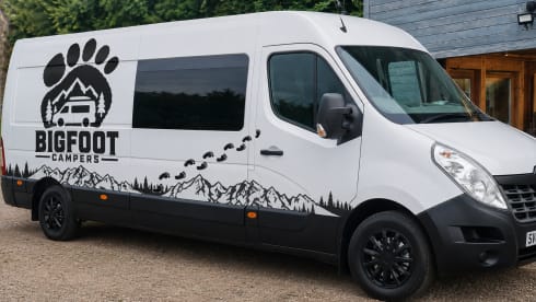 Bigfoot – Autobus Renault a 3 posti letto del 2017