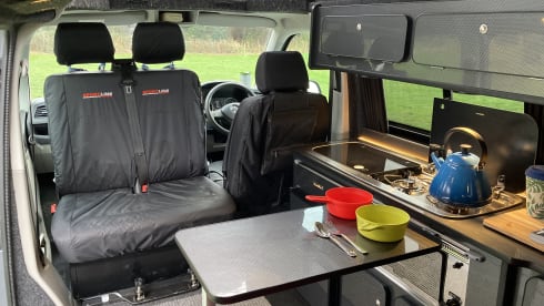 Gandalf – VW T6 4 Berth Campervan with fantastic reviews