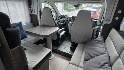 Bennie – New and spacious camper for family or couple