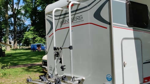 Complete 4-5-6 pers. familiecamper met airco