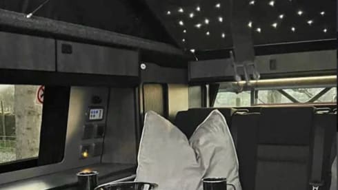 Archie – Luxury VW Campervan For Hire 