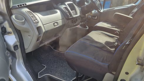 Solar, Fridge, etc. - 2 berth Vauxhall Vivaro Campervan 2014