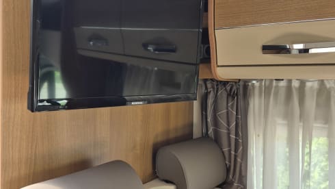 2p Knaus semi-integrated uit 2016