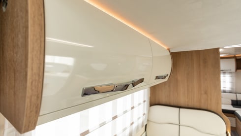 AFP 747 – Roller team 747 6 Berth 2025