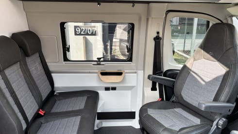 Adria Twin 640 SGX Supreme D AUTOMATIC