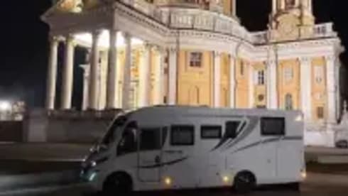 McOscar – NEW and spacious motorhome.