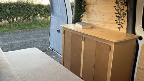 Gogh – Caledonia Camper Co. Van Gogh