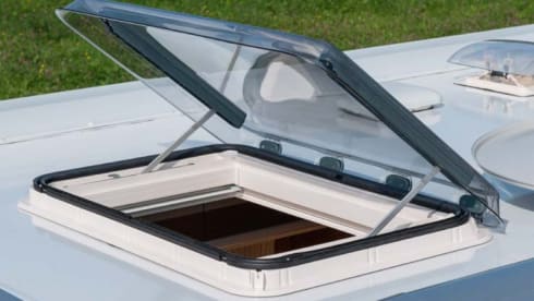 DUIN – Dethleffs Just 90 T7052 EBL Manual transmission | 2021 | 4 people