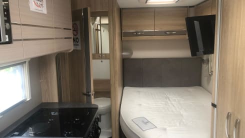 BETTY – ELDDIS VOGUE 155