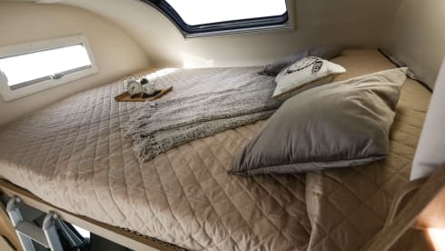 Glen – New 2026 Roller Team 6 berth off-grid Motorhome