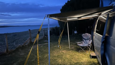 Iona – LWB 4 Berth VW Transporter with 'king size' bed & pop top