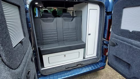 Blue Bell – 4 berth campervan for exciting escapes