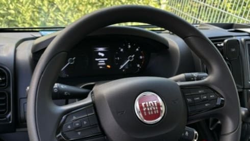 Oscar – 4p Benimar semi-integrated uit 2024