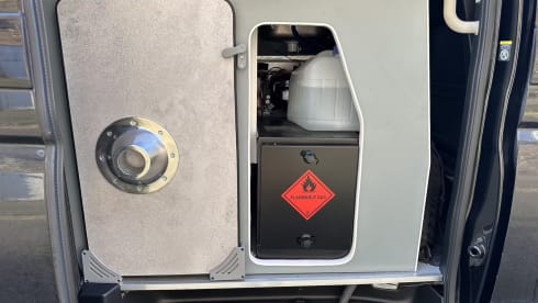 Mam's Van – Nissan-Campingbus mit 4 Schlafplätzen ab 2024