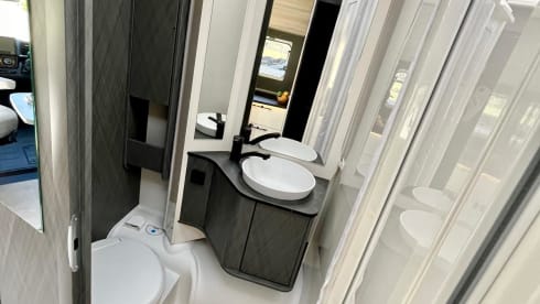  Etrusco T6900SB – Luxuriös, komplett ausgestattet und bereit für autarkes Reisen!