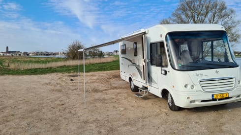 4p Niesmann + Bischoff integrated from 2008