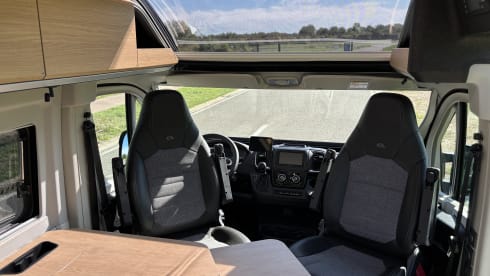 Adria Twin 640 SLB Supreme C AUTOMATIC