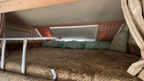 'Pandora' – Off-Grid Motorhome - Petrol & LPG **Fully Comp Insurance Included**