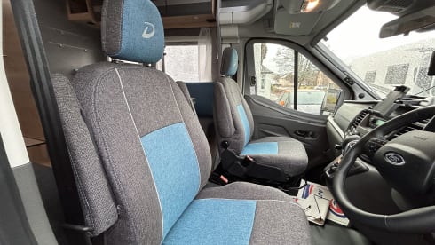 Dignity  – Insurance Included, Luxury Van 4 with Fixed Bed 