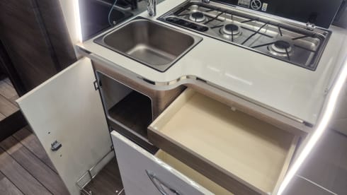 Mc louis – 4p McLouis semi-integrated uit 2025
