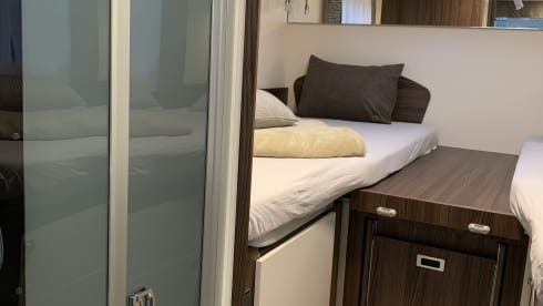 Benimar Cocoon 463 MANUAL 5P - 2022 - WIFI - incl. equipment!