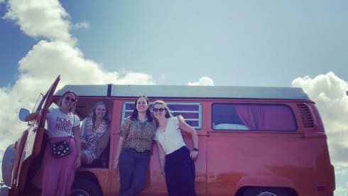 Orange  – Hip Orange retro Volkswagen T-2 Camper