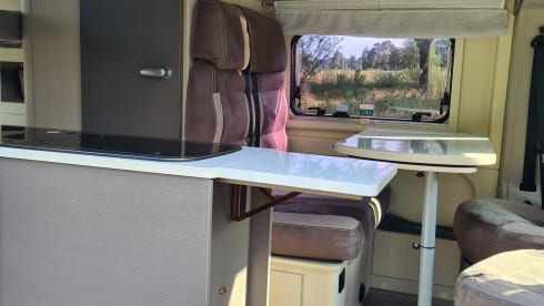 Camperlife – 4p Chausson bus uit 2019