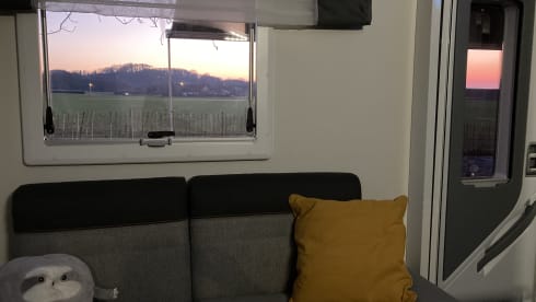Droom op wielen! – Luxury family camper with very large living space