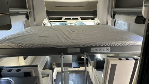 5p Challenger semi-integrated van 2022