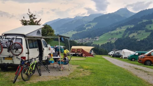 white house! Go on an unforgettable road trip with this T4 Westfalia!