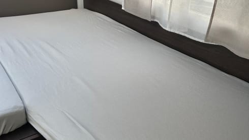 4p Benimar semi-integrated uit 2023