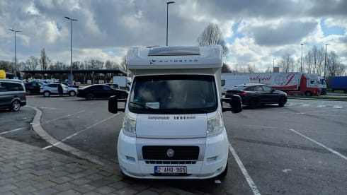 Leuke 5 persoons camper zonder blingbling.